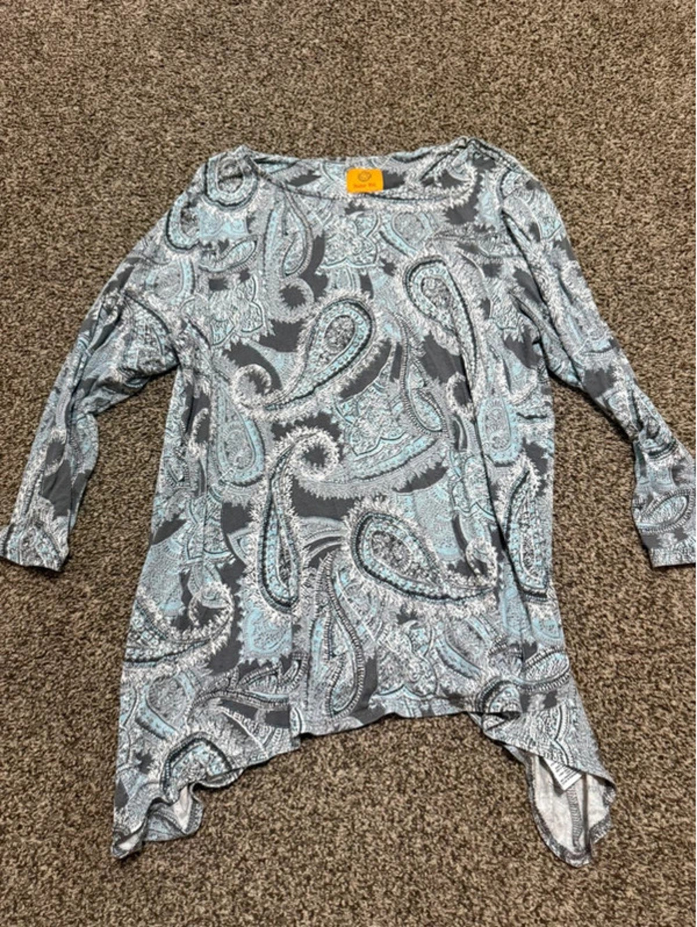 Ruby Rd Women’s Medium Gray Paisley Tunic Top 3/4 Sleeve Sharkbite Hem